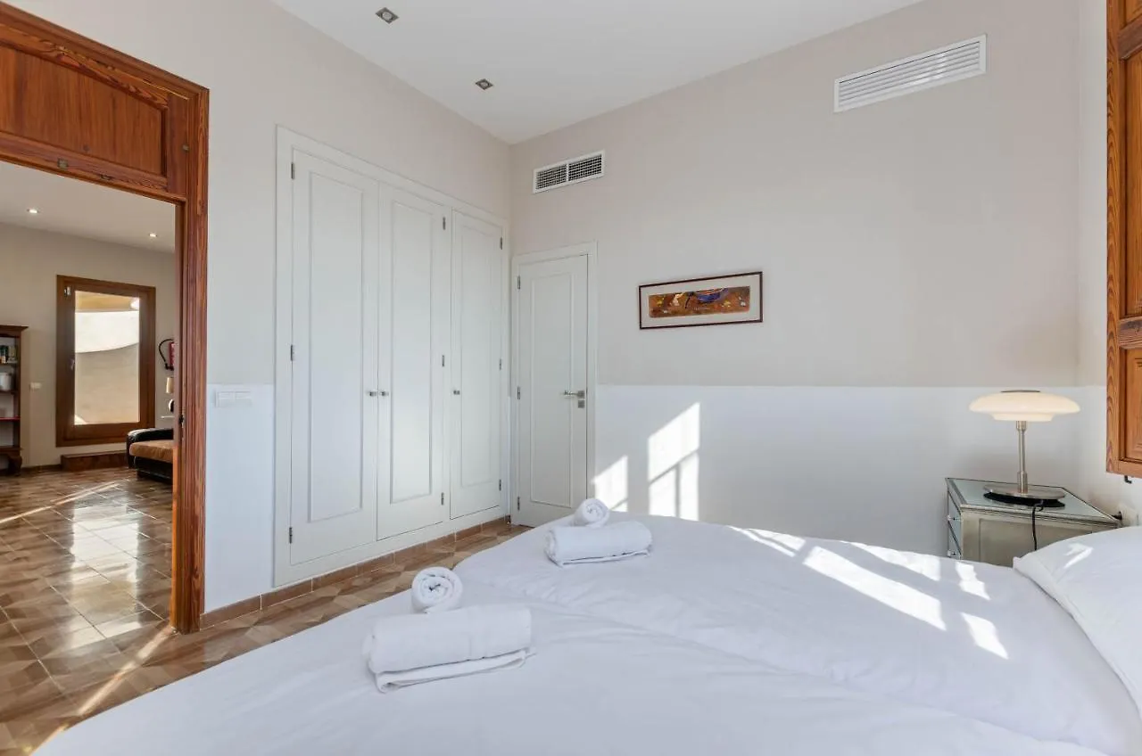 Holiday home Yourhouse Can Bombarda For Groups Up To 10 Guests, Perfect For Cycling Llubi